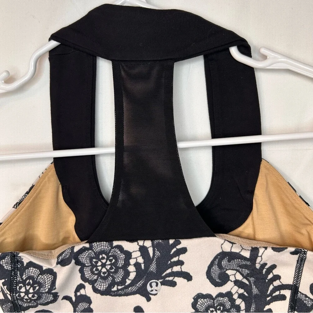 Lululemon Athletica Laceoflage WorkOut Scoop NeckTank Top Black Crème Floral SZ6